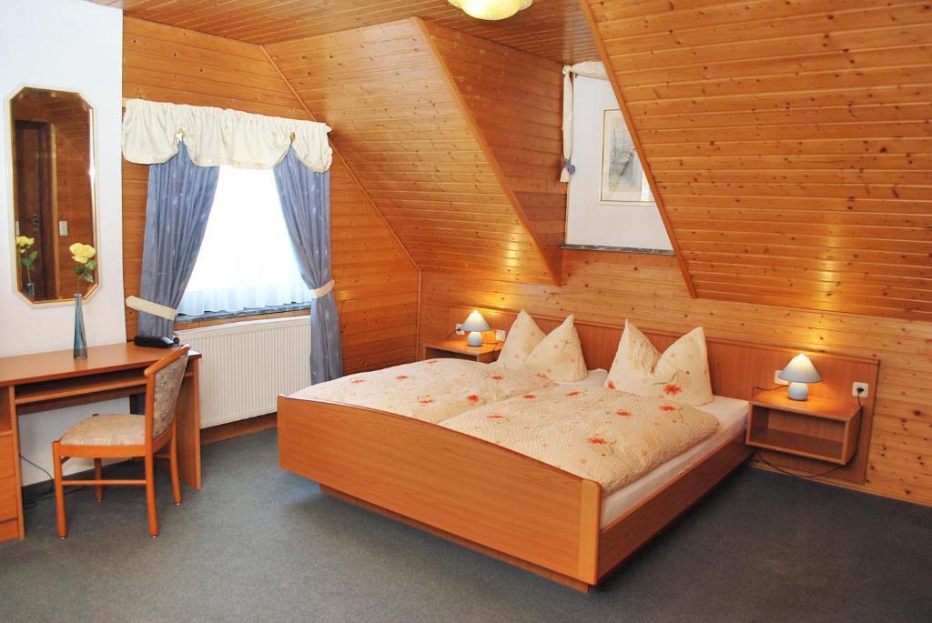 Hotel Waldschloss باد كامبيرغ الغرفة الصورة